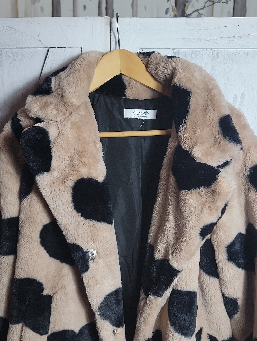 Stoosh Beige Faux Fur Teddy Coat with Black Heart Print Size Medium - Picture 2 of 10